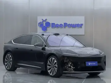 2025 Nio ET9 с пробегом 29 100 км