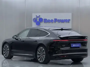 2025 Nio ET9 с пробегом 29 100 км