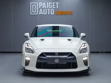2023 Nissan GT-R с пробегом 9 000 км