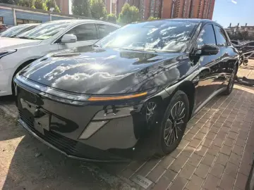 Nissan N6