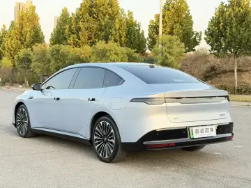 2025 Nissan N7 с пробегом 13 000 км