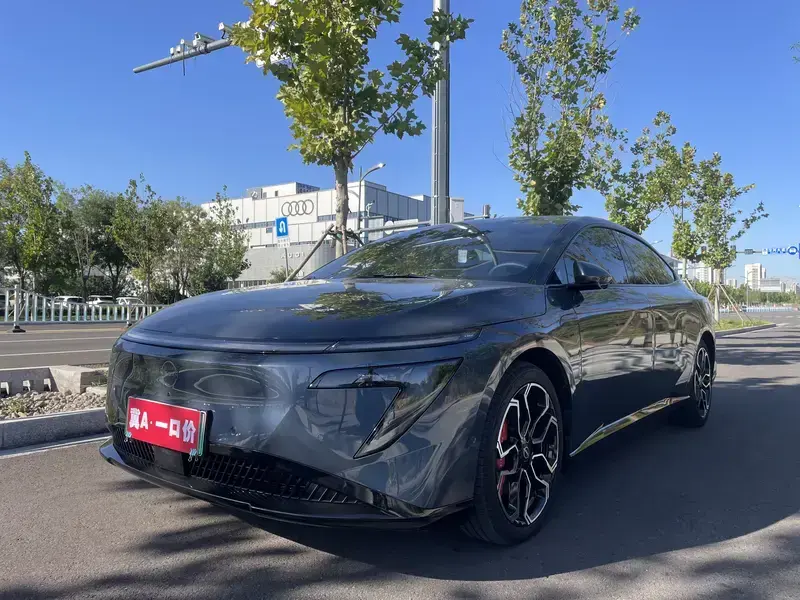 2025 Nissan N7 с пробегом 35 000 км