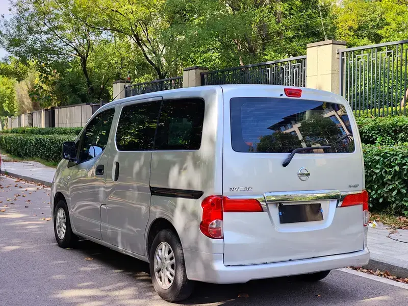 2011 Nissan NV200 с пробегом 126 000 км