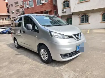 2016 Nissan NV200 с пробегом 100 000 км
