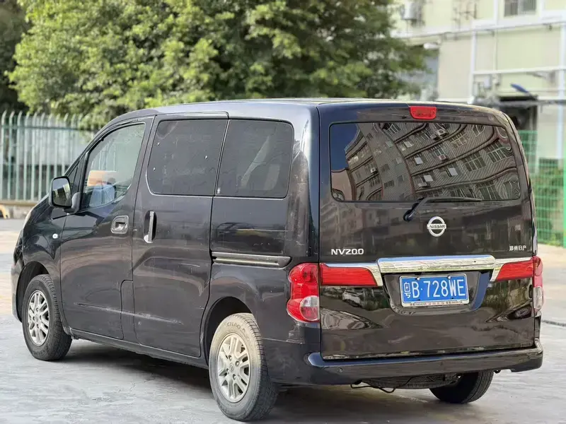 2014 Nissan NV200 с пробегом 190 000 км