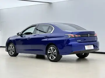 2022 Peugeot 408 с пробегом 16 000 км