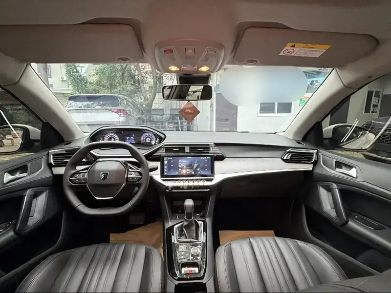 2024 Peugeot 408 с пробегом 20 800 км