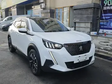2022 Peugeot 2008 с пробегом 19 000 км