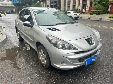2011 Peugeot 207 с пробегом 90 000 км