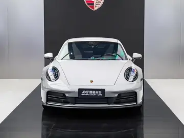 2025 Porsche 911 с пробегом 6 000 км