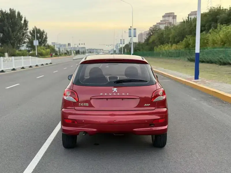2011 Peugeot 207 с пробегом 115 000 км