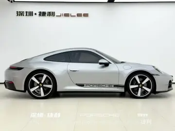 2025 Porsche 911 с пробегом 7 000 км