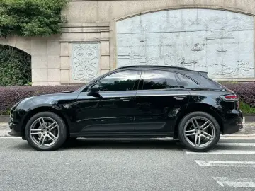 2021 Porsche Macan с пробегом 51 000 км