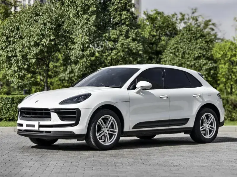 2023 Porsche Macan с пробегом 45 000 км