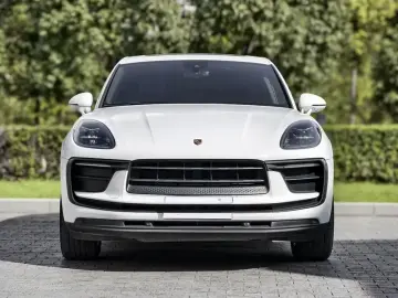 2023 Porsche Macan с пробегом 45 000 км