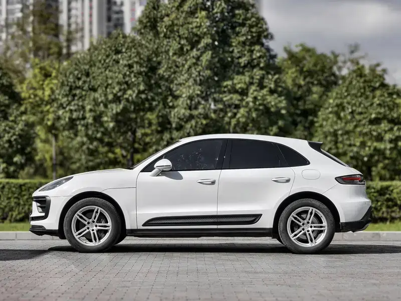 2023 Porsche Macan с пробегом 45 000 км