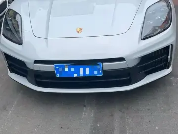 2024 Porsche Panamera с пробегом 21 000 км