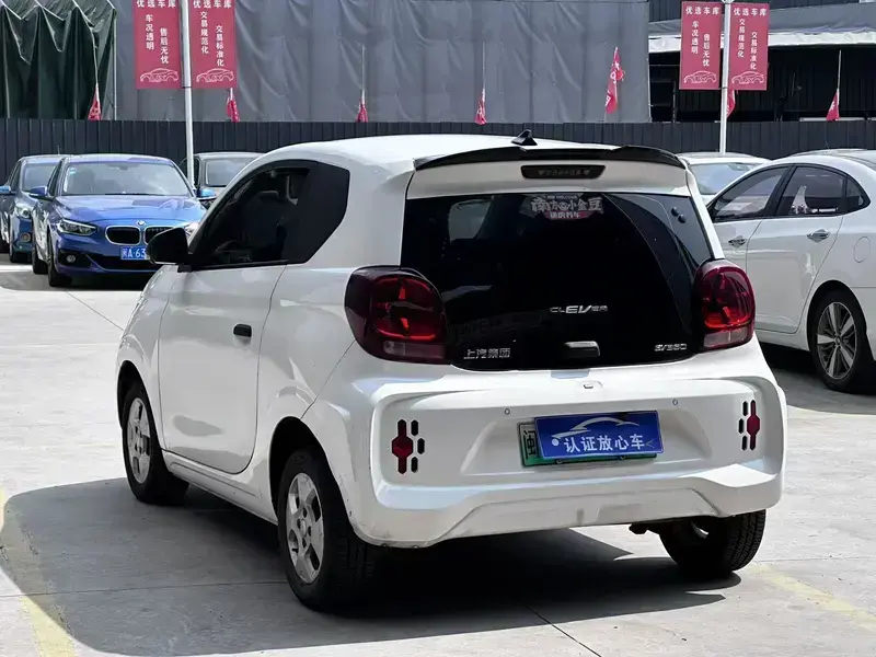 2021 Roewe Clever с пробегом 70 000 км