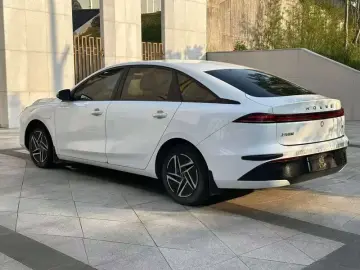 2025 Roewe D6 с пробегом 61 000 км