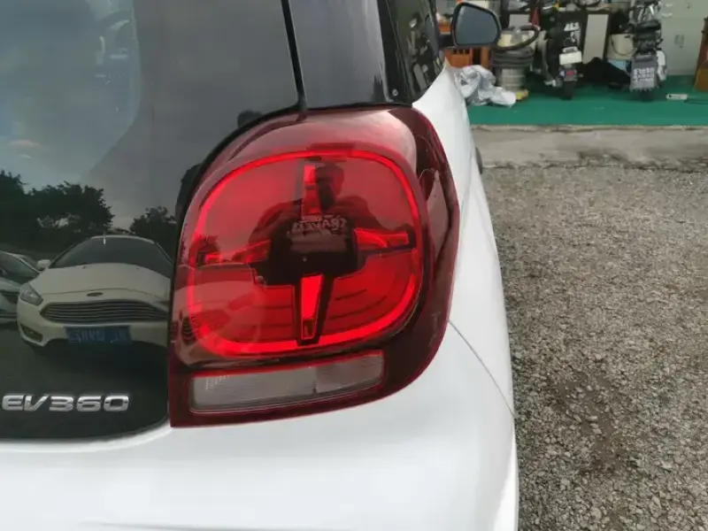 2022 Roewe Clever с пробегом 56 000 км