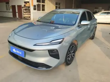 Roewe D6