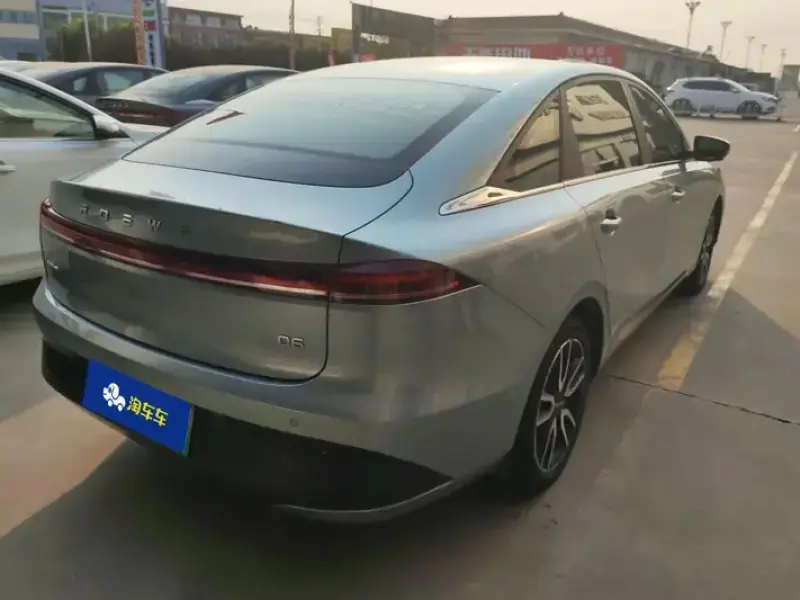 2025 Roewe D6 с пробегом 22 000 км