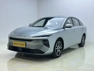 Roewe D6