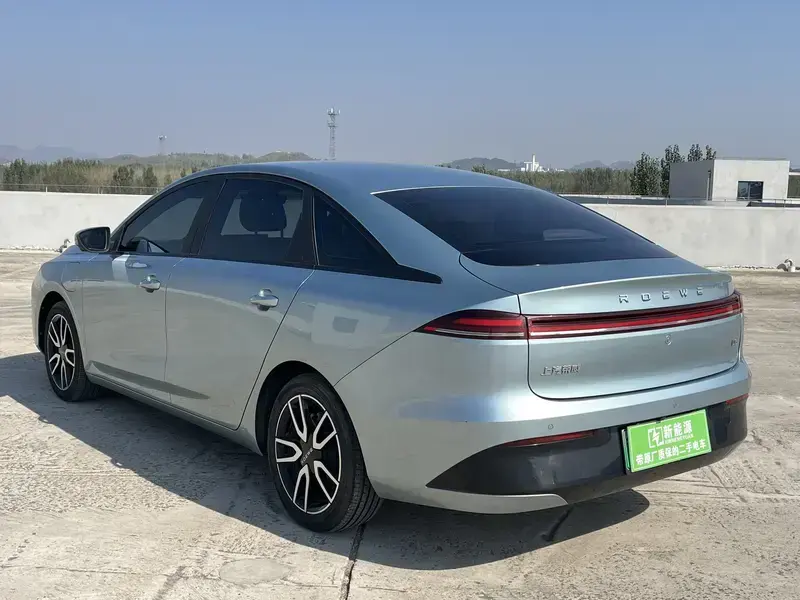 2025 Roewe D6 с пробегом 48 000 км