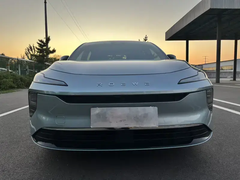 2025 Roewe D6 с пробегом 29 000 км
