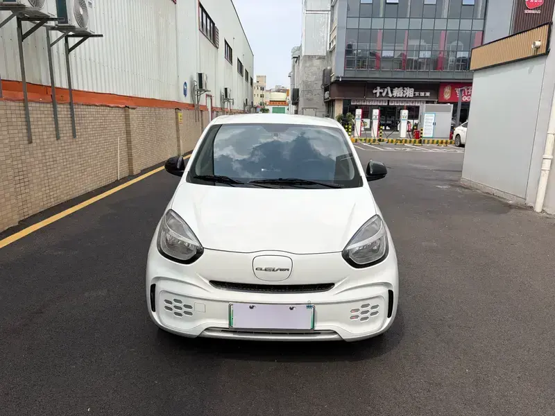 2022 Roewe Clever с пробегом 26 000 км