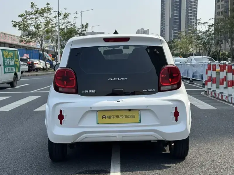 2022 Roewe Clever с пробегом 9 400 км