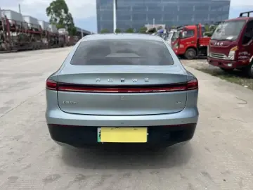 2025 Roewe D6 с пробегом 11 000 км