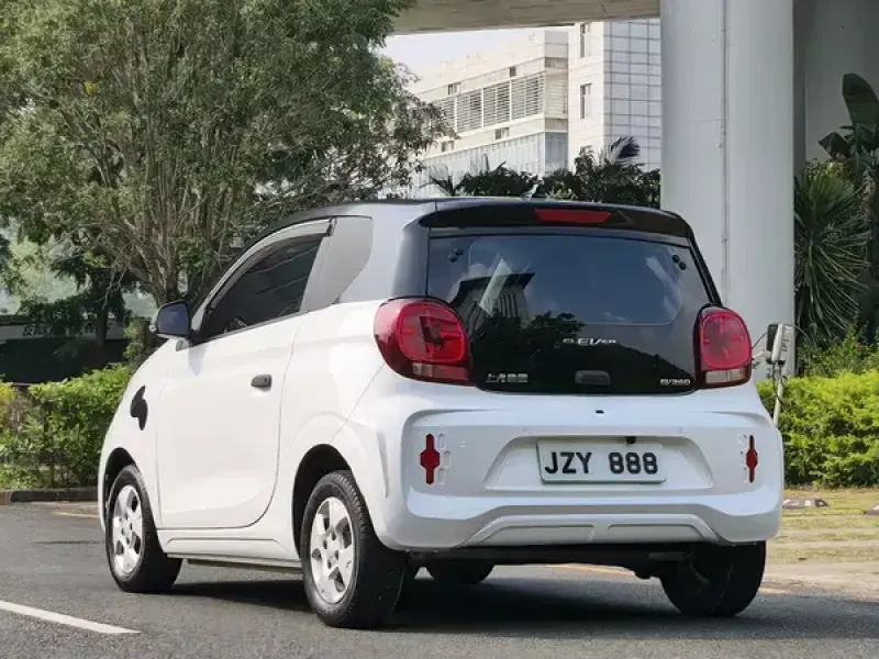 2021 Roewe Clever с пробегом 32 000 км