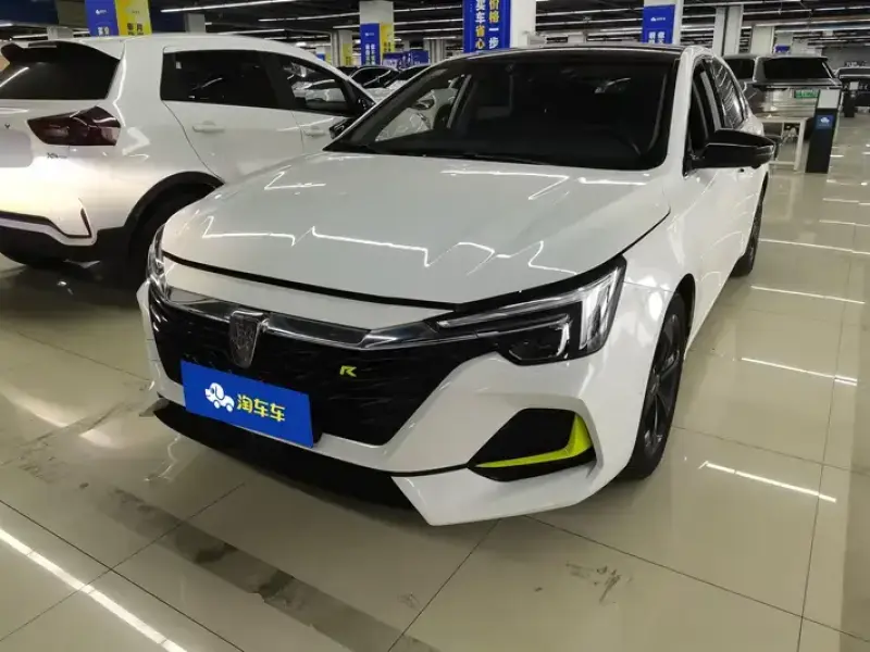 2020 Roewe i6 Max с пробегом 14 000 км