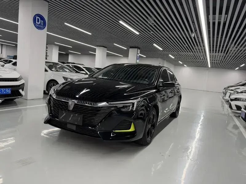 2020 Roewe i6 Max с пробегом 17 000 км