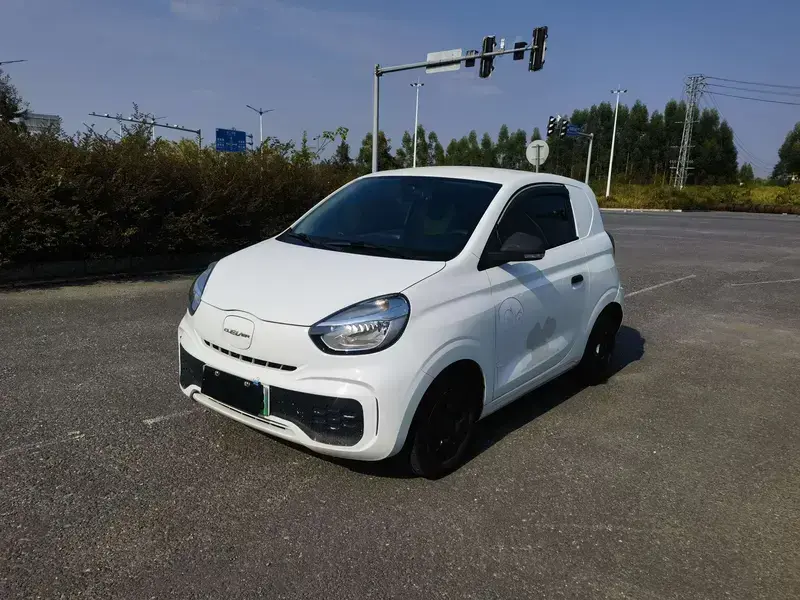 2021 Roewe Clever с пробегом 23 000 км