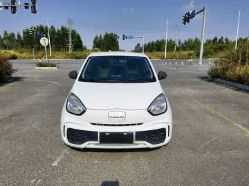 2021 Roewe Clever с пробегом 23 000 км