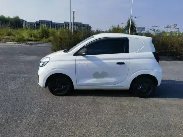 2021 Roewe Clever с пробегом 23 000 км