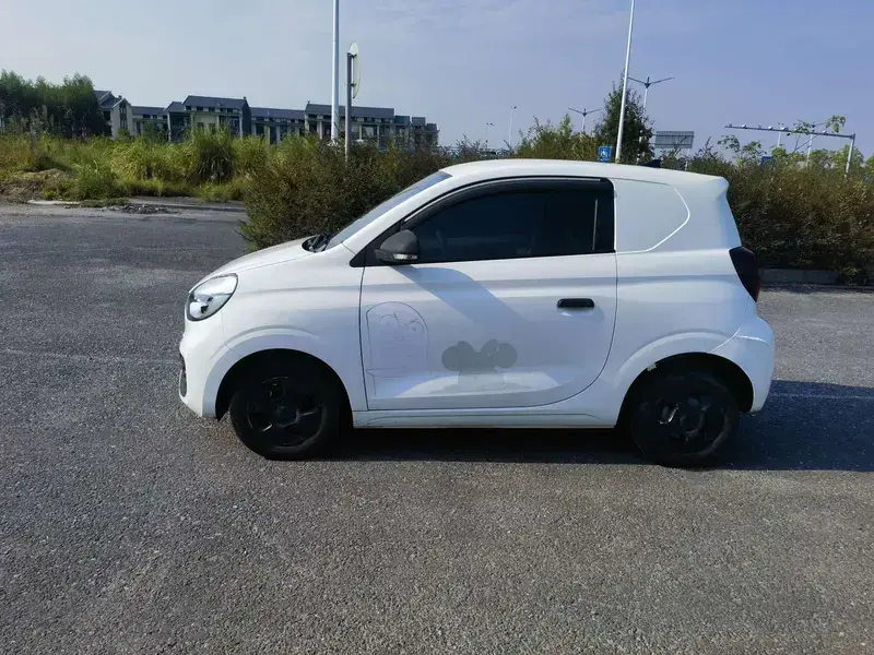 2021 Roewe Clever с пробегом 23 000 км