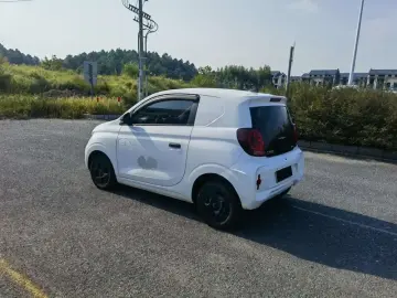 2021 Roewe Clever с пробегом 23 000 км
