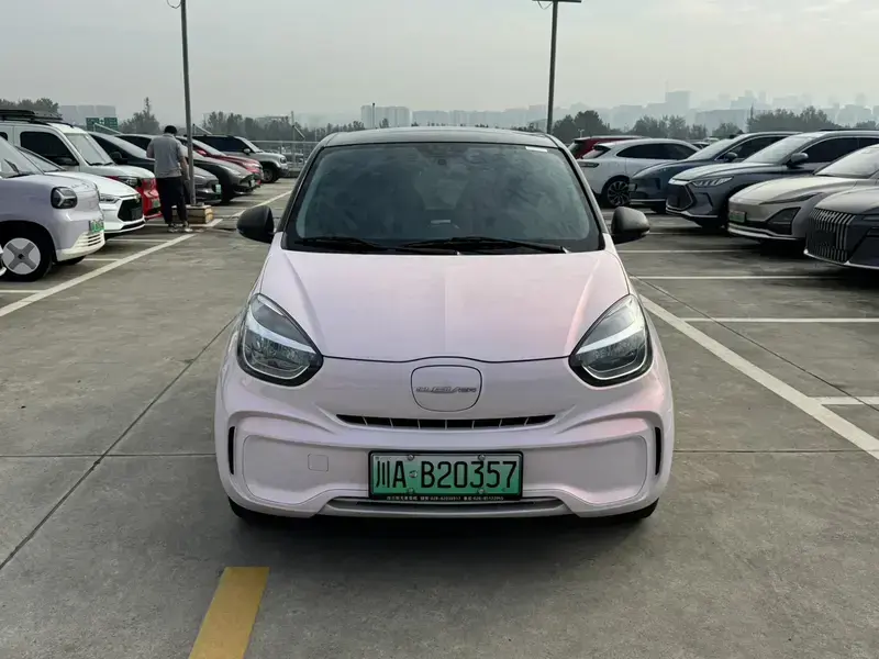2022 Roewe Clever с пробегом 21 000 км