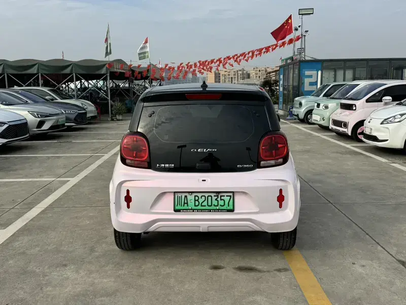 2022 Roewe Clever с пробегом 21 000 км
