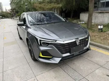 2020 Roewe i6 Max с пробегом 52 000 км