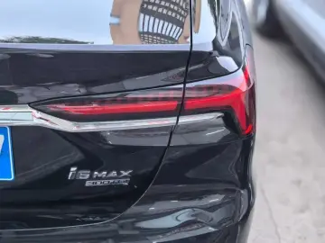 2020 Roewe i6 Max с пробегом 75 000 км