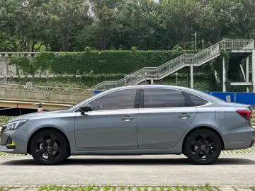 2020 Roewe i6 Max с пробегом 21 000 км