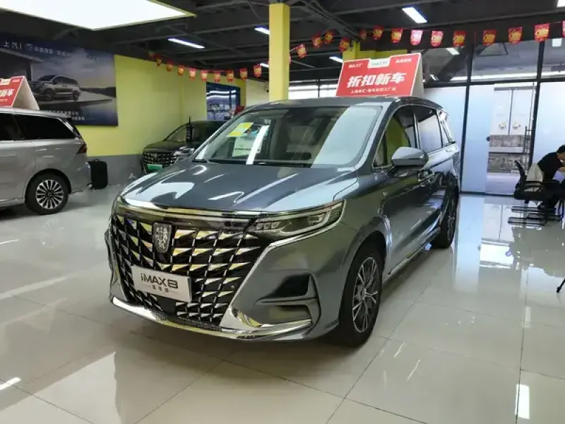 2023 Roewe iMAX8 с пробегом 100 км