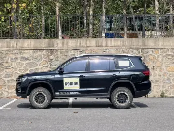 2018 Roewe RX8 с пробегом 68 000 км