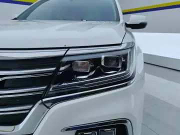 2019 Roewe RX8 с пробегом 75 000 км