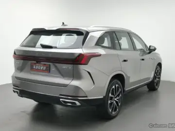 2023 Roewe RX9 с пробегом 13 500 км
