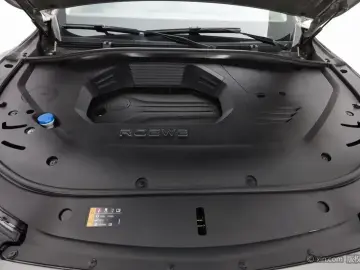 2023 Roewe RX9 с пробегом 13 500 км